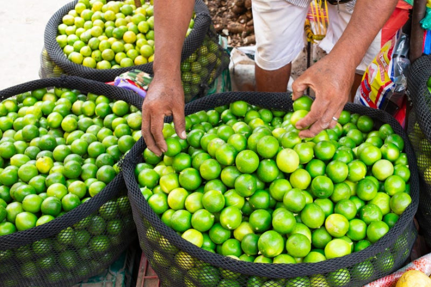 දෙහි මිල අහසේ..