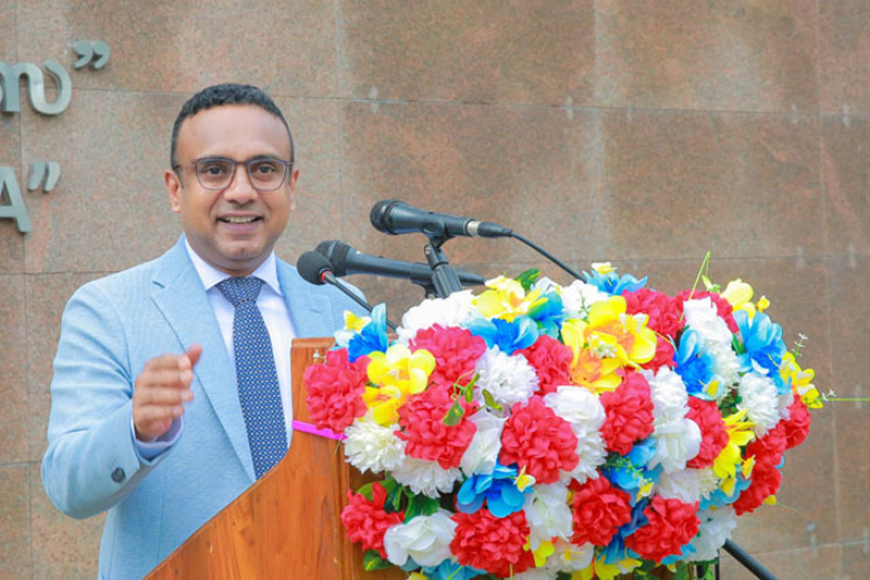 විගමනික ශ්‍රමිකයන්ගෙන් ව්‍යවසායකයින් ලක්ෂයක් බිහිකිරීමේ වැඩසටහනක්