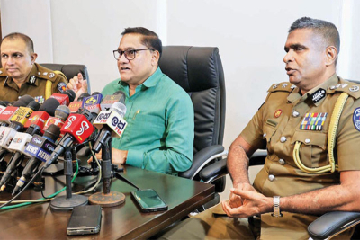 ආරුගම්බේ ප්‍රහාර සැලසුමේ සැකකරුවෝ 3ක් අත්අඩංගුවට