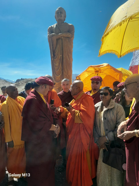 ඉන්දියාවේ ලඩාක් අගනුවර ධර්මපාල පිළිරුවක් ස්ථාපනය කෙරේ