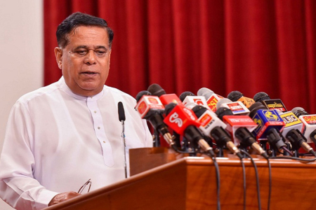 ශ්‍රීලනිපයේ මහ පුටුවට අලුශ්‍රීලනිපයේ මහ පුටුවට අලුත් පත් කිරීමක්ත් පත් කිරීමක්