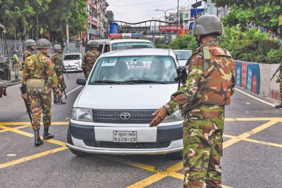 බංග්ලාදේශය යළි සන්සුන් දින හතරකට පසු රට ඇරෙයි