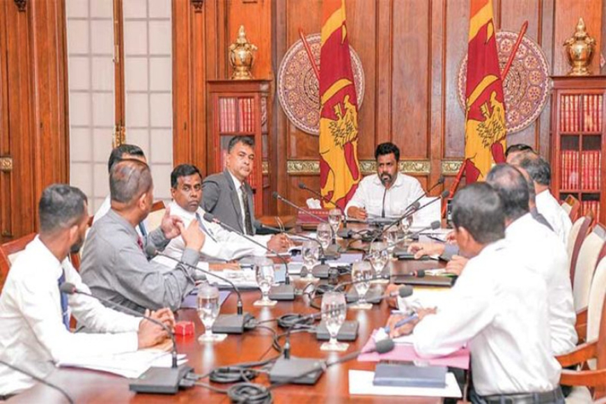 ගංවතුරෙන් විපතට පත් ජනතාවට කඩිනමින් සහන සැපයීම ප්‍රමුඛ කාර්යය කරගන්න